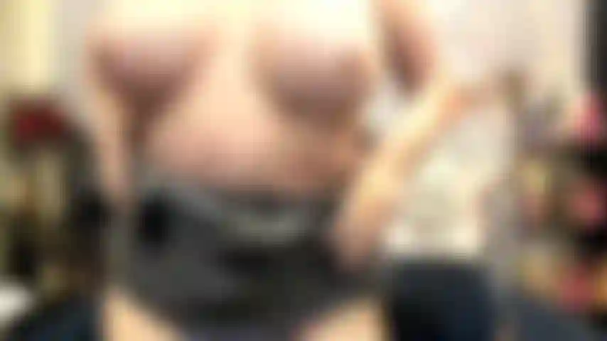 ( Gs.806) GoldieStar si esibisce nel gold show - 10 minuti. Grandi tette, culo grosso, schizzi, figa pelosa, anale, doppia penetrazione interrazziale, piedi nudi, gilf (18/11/2022).