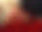 (14) GoldieStar indossa un kimono rosso e dei tacchi con cinturino nero... Si infila il culo con un plug anale rosso con un cuore di cristallo... Poi si scopa la figa con un dildo siluro rosso.