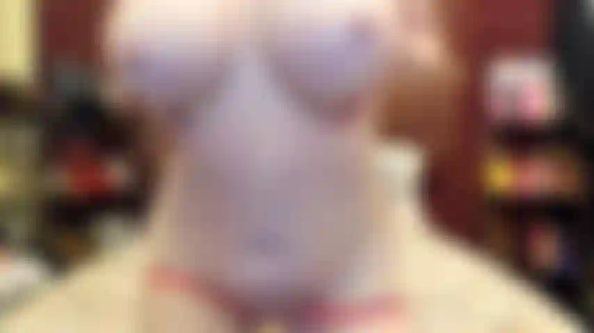 ( Gs.388) GoldieStar si esibisce nel gold show. Roleplay(chiamando per nome tutti i ragazzi nella stanza...) 8 Minuti. Tettona, milf, squirta, giocattolo interattivo illuminato, anale, doppia penetrazione (12/12/2021).