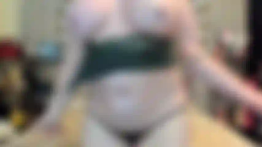 ( Gs.871) GoldieStar si esibisce nel gold show - 10:01 minuti. Tette grandi, figa pelosa, schizzi, piedi nudi, anale, doppia penetrazione (18/12/2022).