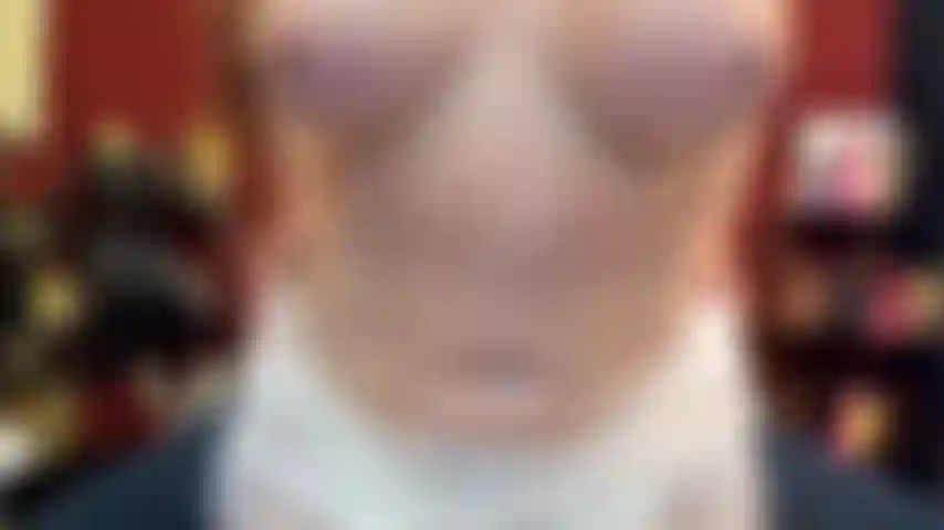 ( Gs.555) GoldieStar si esibisce nel gold show - 11:01 minuti. Tette grandi, gilf, figa pelosa, chiacchiere sporche, schizzi, grosso dildo rosa, piedi nudi, olio, anale, doppia penetrazione (5/12022).