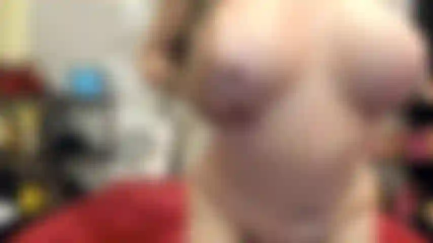 ( Gs.815) GoldieStar si esibisce nel gold show - 11 minuti. Il tipo, tette grandi, gioco con i piedi, anale, squirting, piedi nudi, figa pelosa (19/11/2022).