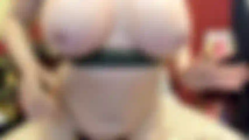 ( Gs.536) GoldieStar si esibisce nel gold show - 11:01 minuti. Tette grosse, gilf, giocattolo interattivo luminoso, figa pelosa, piedi nudi, cavalcata, schizzi, anale, doppia penetrazione interrazziale (28/4/22).