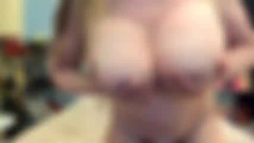 ( Gs.606) GoldieStar si esibisce nel gold show - 8:55 minuti. Tette grandi, culo grosso, figa pelosa, gilf, giocattolo interattivo, anale, slip in bocca, schizzi, doppia penetrazione (6/10/2022).