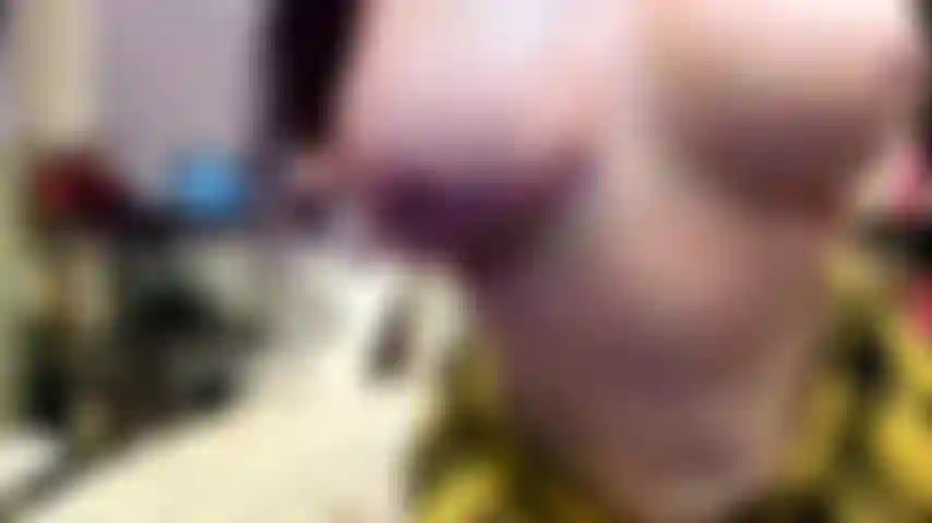 ( Gs.803) GoldieStar si esibisce nel gold show - 11:01 minuti. Grandi tette, gilf, figa pelosa, gonna scozzese, piedi nudi, grosso dildo rosa, squirting, anale, doppia penetrazione (18/11/2022).