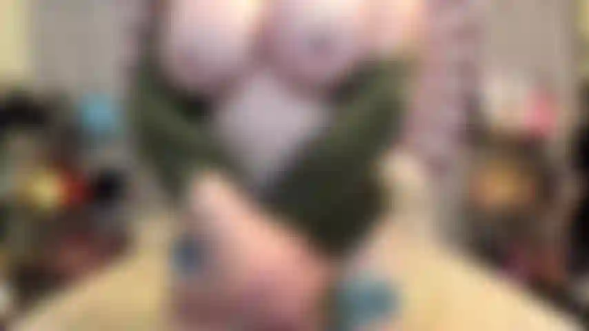 ( Gs.924) GoldieStar si esibisce nel gold show - 10:01 minuti. A piedi nudi, con tette grandi, culo grosso, gilf, figa pelosa, schizzi, anale, doppia penetrazione, tutti dildo bianchi (6/1/2024).