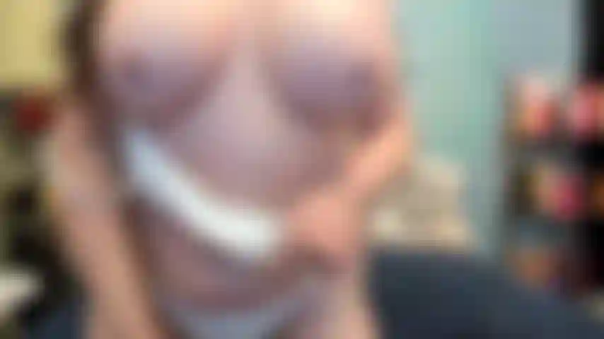 ( Gs.620) GoldieStar si esibisce nel gold show - 11 minuti. Grandi tette, figa pelosa, piedi nudi, gilf, squirting, giocattolo interattivo, anale, doppia penetrazione, tutti dildo bianchi (18/06/2022).