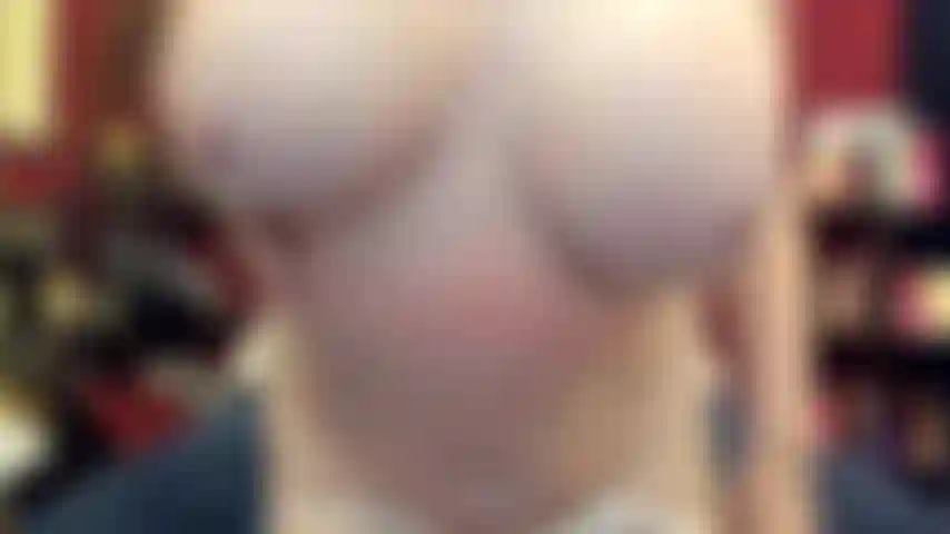 ( Gs.540) GoldieStar si esibisce nel gold show - 8:01 minuti. Gilf, piedi nudi, tette grandi, giocattolo interattivo, figa pelosa, schizzi, anale, doppia penetrazione, tutti dildo bianchi (28/4/22).