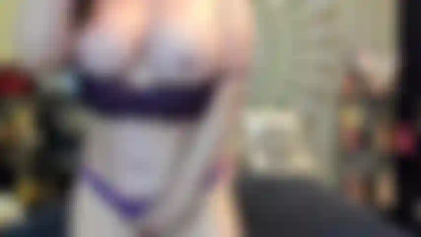 ( Gs.866) GoldieStar si esibisce nel gold show - 10:01 minuti. Grandi tette, culo grosso, giocattolo interattivo, piedi nudi, squirting, figa pelosa, anale con un grosso dildo rosa, doppia penetrazione (17/12/2022).