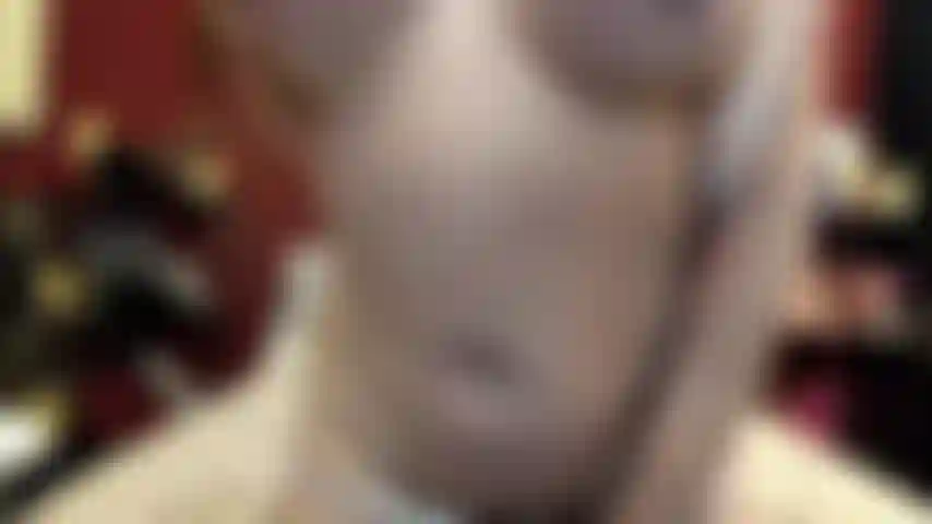 ( Gs.514) GoldieStar si esibisce nel gold show - 7:55 minuti. Tette grandi, figa pelosa, gilf, squirting, dildo rosa, anale, doppia penetrazione, cavalcata (4/12/2022).