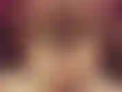 (30) Goldie star gioca con la sua figa e poi viene con la sua bacchetta hitachi... Poi schizza.