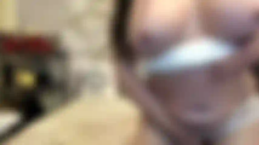 ( Gs.456) GoldieStar si esibisce nel gold show. Roleplay(chiamare tutti nella stanza per nome...) 11 Minuti. Gilf, un grosso dildo rosa, piedi nudi, figa pelosa, schizzi, anale, doppia penetrazione (05/02/2022).