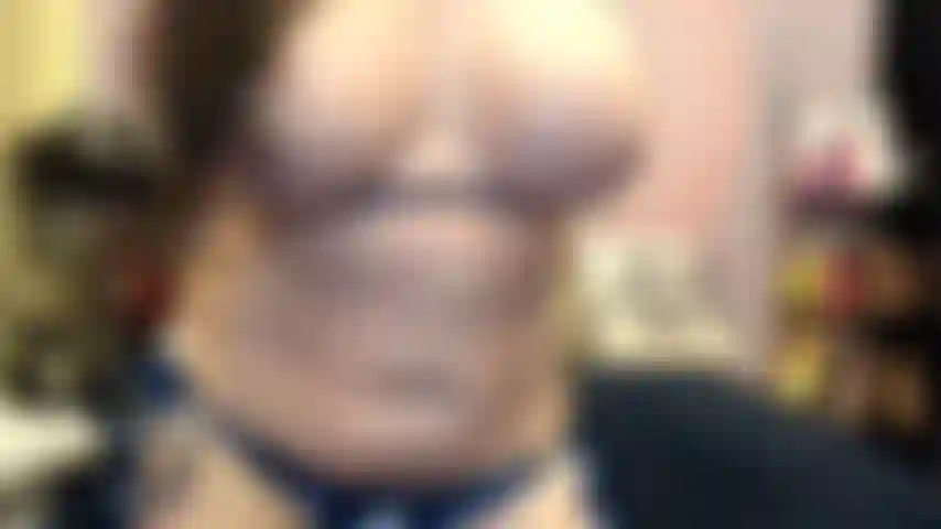 ( Gs.364) GoldieStar si esibisce nel gold show. Gioco di ruolo (chiamare per nome tutti i ragazzi nella stanza...) 10:01 Minuti. Bikini americano, tette grandi, milf, figa pelosa, scopata con le dita, schizzi, anale, doppia penetrazione, tutti dildo bianchi (4/12/2021).