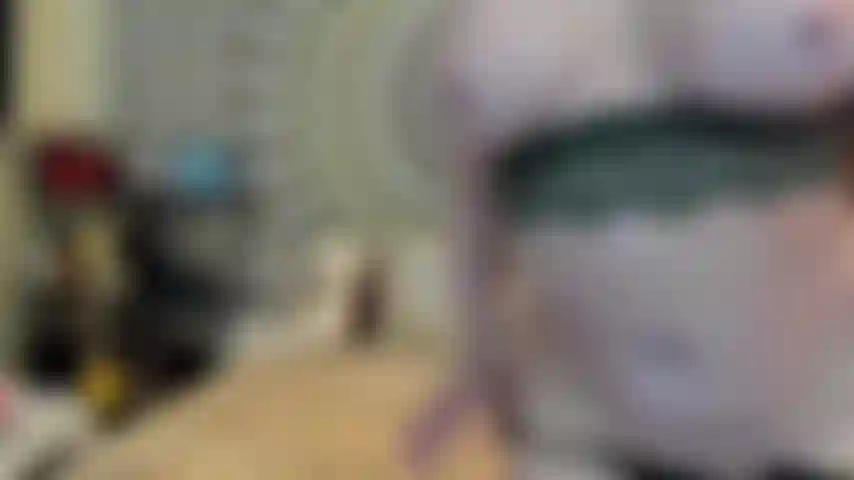 ( Gs.869) GoldieStar si esibisce nel gold show - 9:01 minuti. Reggiseno senza coppe, piedi nudi, tette grandi, figa pelosa, schizzi, giocattolo interattivo, grosso dildo rosa, anale, doppia penetrazione (18/12/2022).