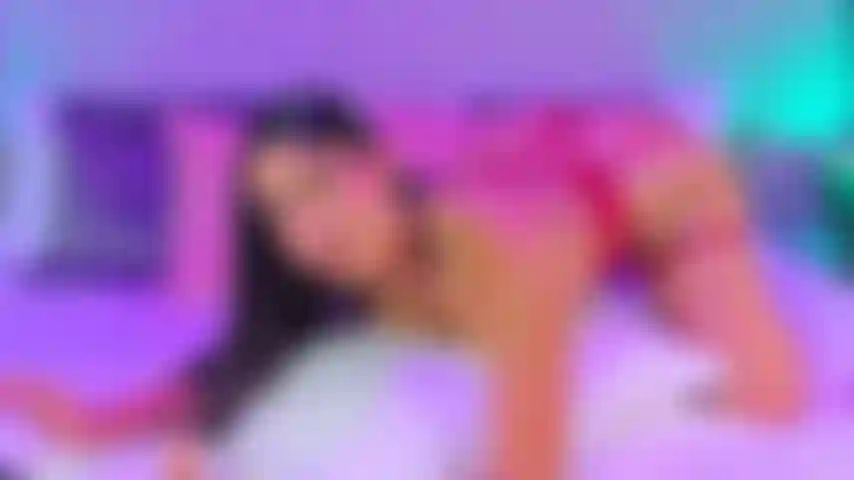 Goditi le mie labbra attorno al tuo cazzo.