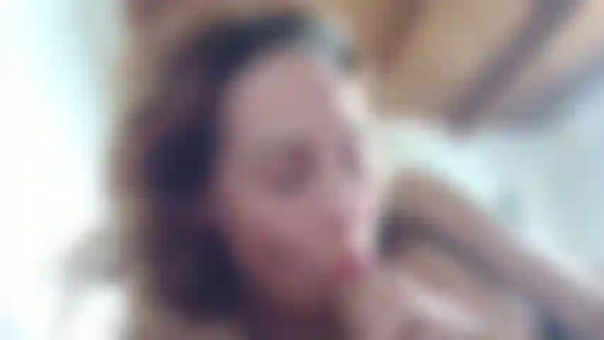 JE M'AMUSE AVEC MES JOUETS