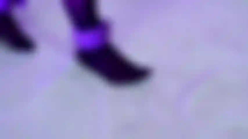 Una ragazza sottomessa.