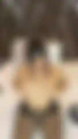 Hailey sta succhiando, scopando la figa e mi fa una sborrata facciale #promooff.