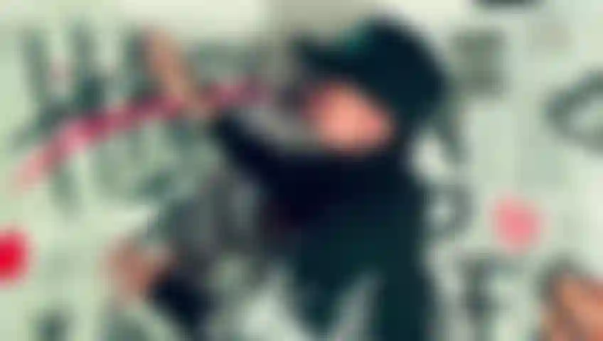 I know how to play with looks, how to use silence to my advantage and how to make the tension rise without you realizing it.