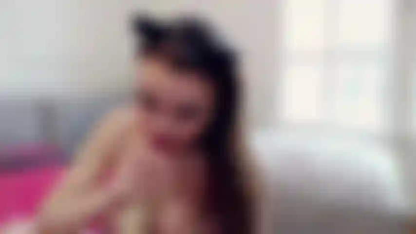 Bj con sborrata di crema sulla faccia / blowjob sborra in faccia con panna fresca.