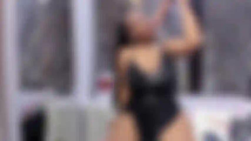 Pompino profondo e il tuo sperma nelle mie tette.!