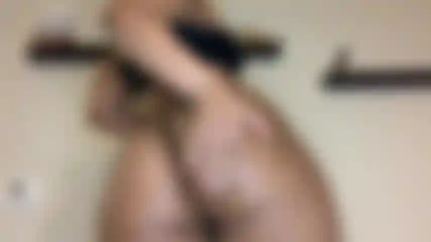 Il culo fragoroso che applaude.