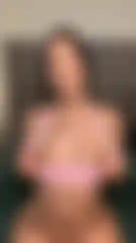 10 Min si è oliata e succhia e scopa.