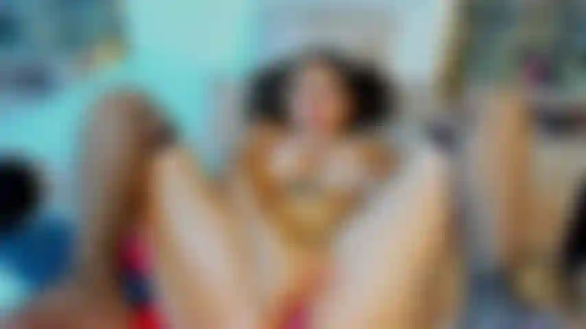 Il tuo cazzo diventa duro, ti eccita guardarmi mentre mi masturbo? Che ne dici di portare questa sensazione al limite e tuffarti con me in un mondo di piacere ed estasi? Sono qui per guidarti in ogni passo del percorso, vieni a divertirti con me.