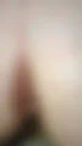 Con la torta alla crema che gocciola dalla mia figa.