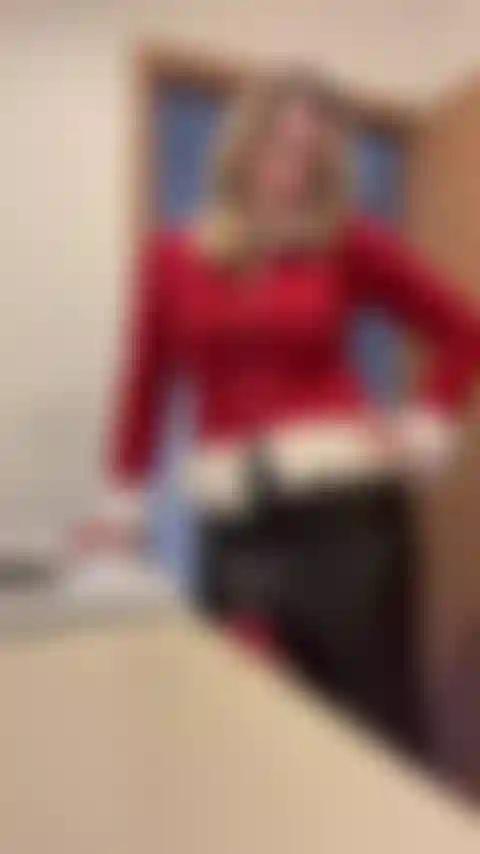 La festa di natale viene presa in giro nella lavanderia.