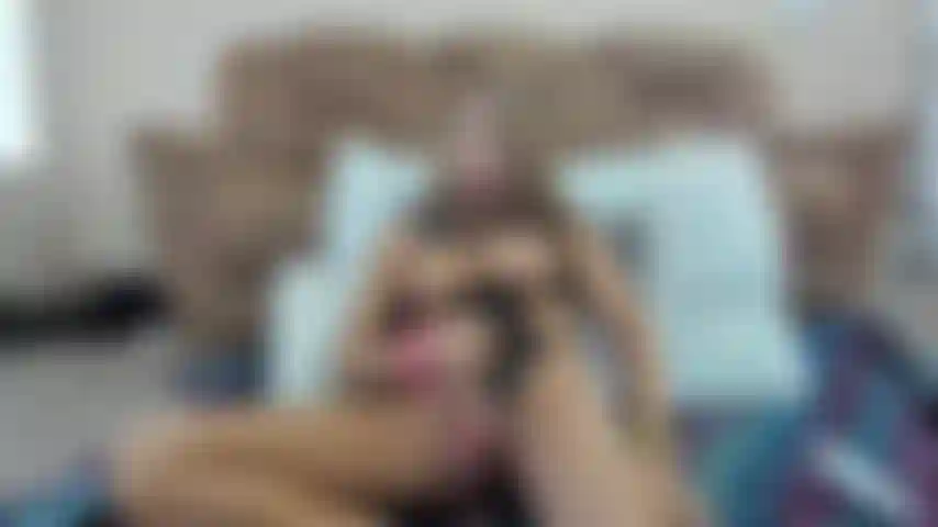 Il mio culo grasso, colossale shecock e palle legate.