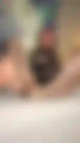 Piedi sexy in calze a rete (+gambe e culo).