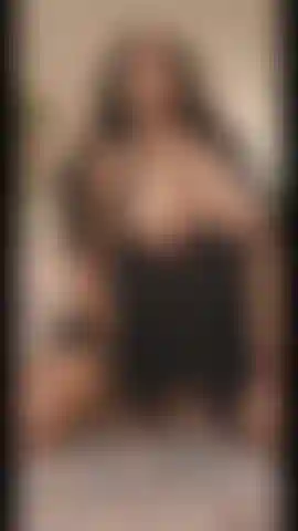 Watch me ride this BWC till my tight pussy creme