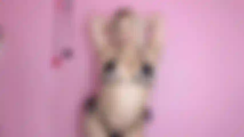 Indottrinamento del culto del culo con negazione della figa / buco del culo.