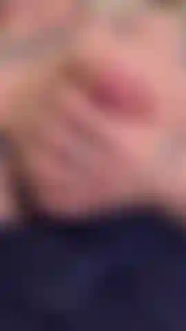 Provocante tetta lattea.