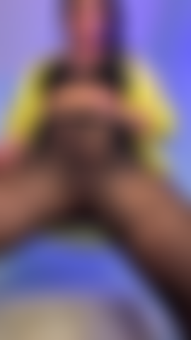 Figa nuda con collant neri bollenti.