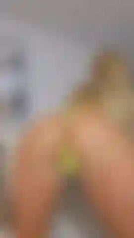 Mi interessa sempre il culo e lo adoro.