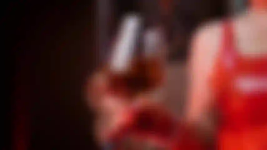 Dea dominante e seducente.