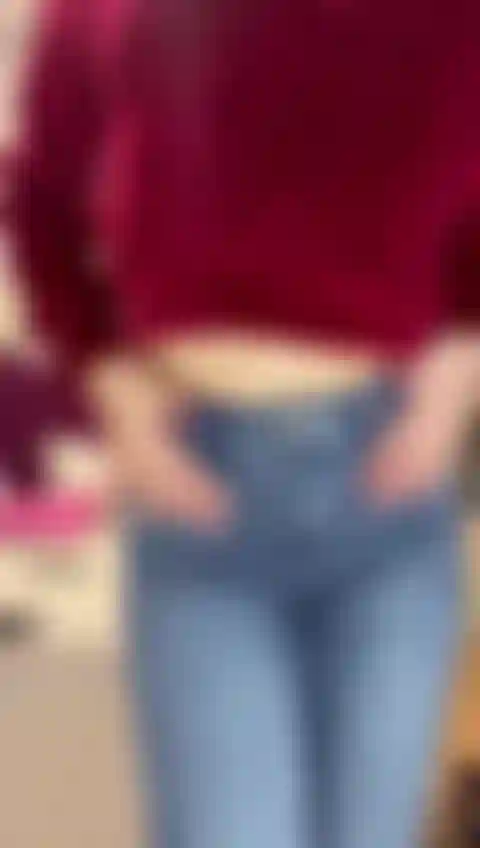 Umiliazione del pene piccolo con strattoni di istruzioni e conto alla rovescia.