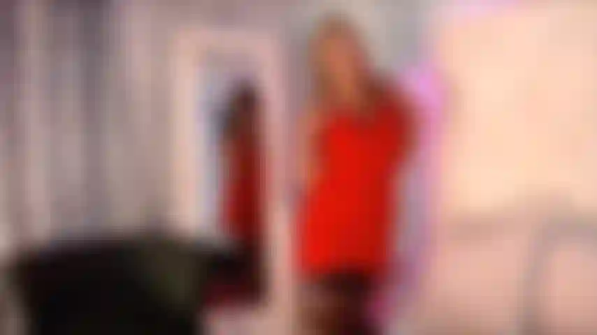 Voglio che tu prenda il mio corpo e mi renda solo tuo dolcezza.