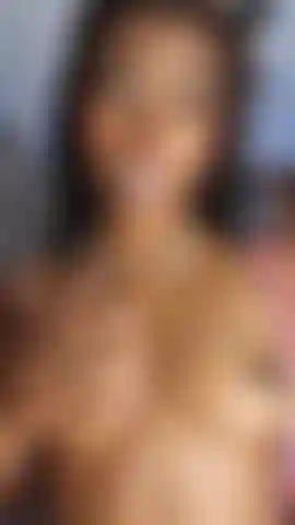 Ivanna ti cavalca sul desktop.