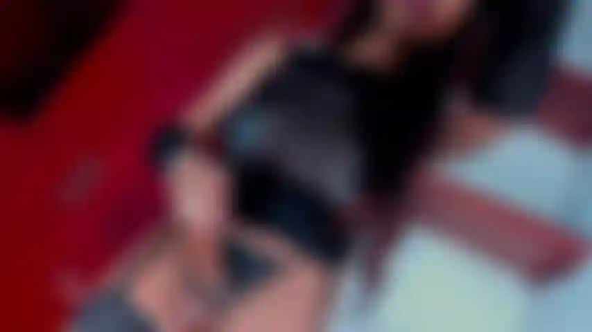 Ivanna ti riempie graziosamente con il suo enorme carico.