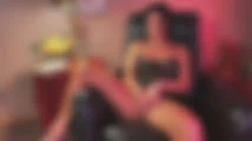 Secretarywantsaraise.