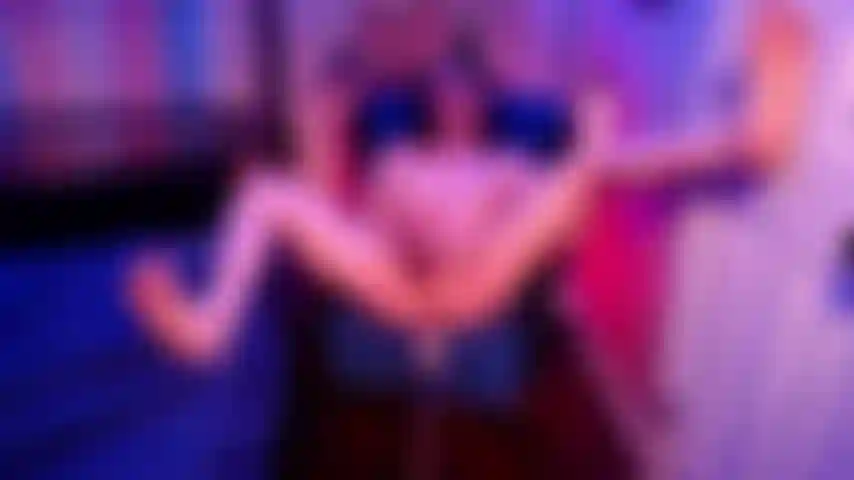 Scopata lì sulla sedia.