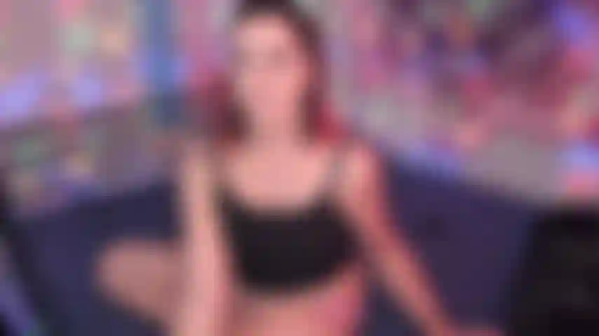 Succhiano e scopano con il vibratore.