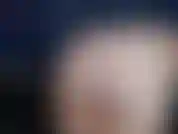 Joi ai piedi sexy e al bottino che applaude: sei così debole per il grande bottino rotondo di jackie e i piedi perfettamente curati, sai che non puoi resistere a pompare il tuo cazzo duro. Jackie ti prende in giro con il suo dipinto di rosso....