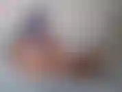 Mamma nel bagno joi - la mamma si sta rilassando in vasca, sentendosi un po' dispiaciuta per sé stessa dopo aver litigato con papà. Tu vieni a farle una domanda, ma scopri che non riesci a toglierle gli occhi di dosso...