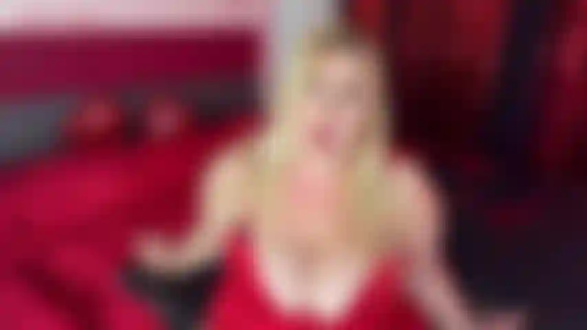 Il tuo appuntamento è la tua mano per san valentino - come stai, ancora senza appuntamento per san valentino? Va bene così. Jackie ti ha trovato qualcuno, la tua mano! Ti prende in giro, ridendo di te per essere così inesperto sessualmente, sei praticamente un vergine! Sei così...