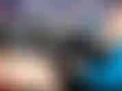 Massaggio ai piedi di uno schiavo fortunato: uno degli schiavi più fortunati di jackie ha avuto la possibilità di massaggiare i suoi splendidi piedi da dea! Dopo un'intensa giornata di shopping con i tacchi alti, jackie è stanca e vuole che i suoi piedi siano adorati.