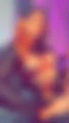 Jazmin, fatti una sega.